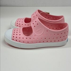 NWT Native Shoes Juniper Lantern Pink/Shell White Size C11